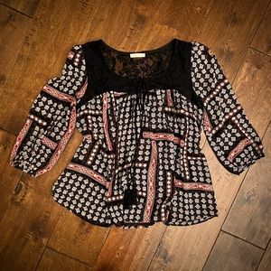 Soprano • peasant top black white wine red pattern lace loose fit blouse lacy S